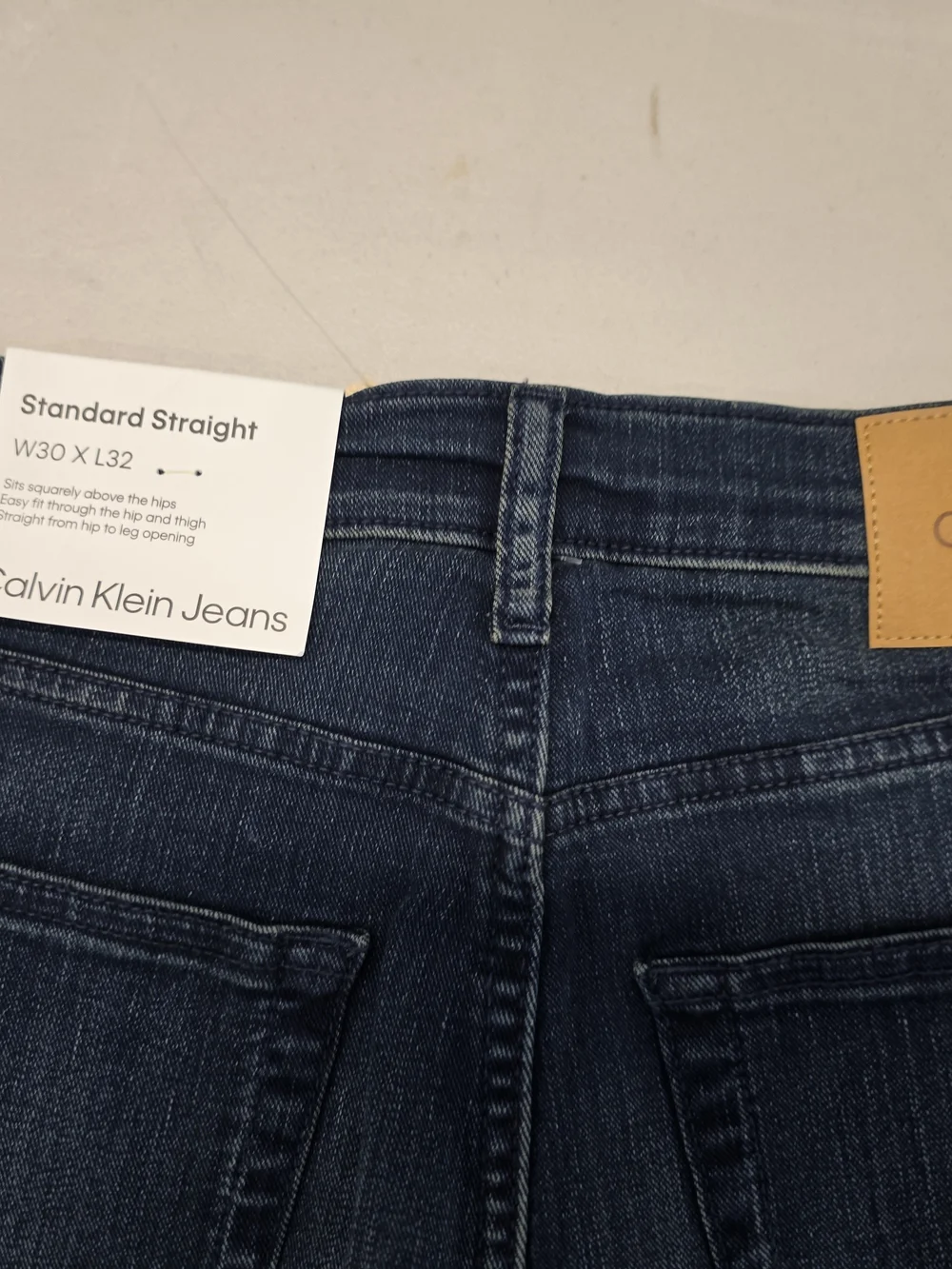 Calvin Klein Straight Leg Jeans Women's Size 30x32 NWT - Picture 7 of 8